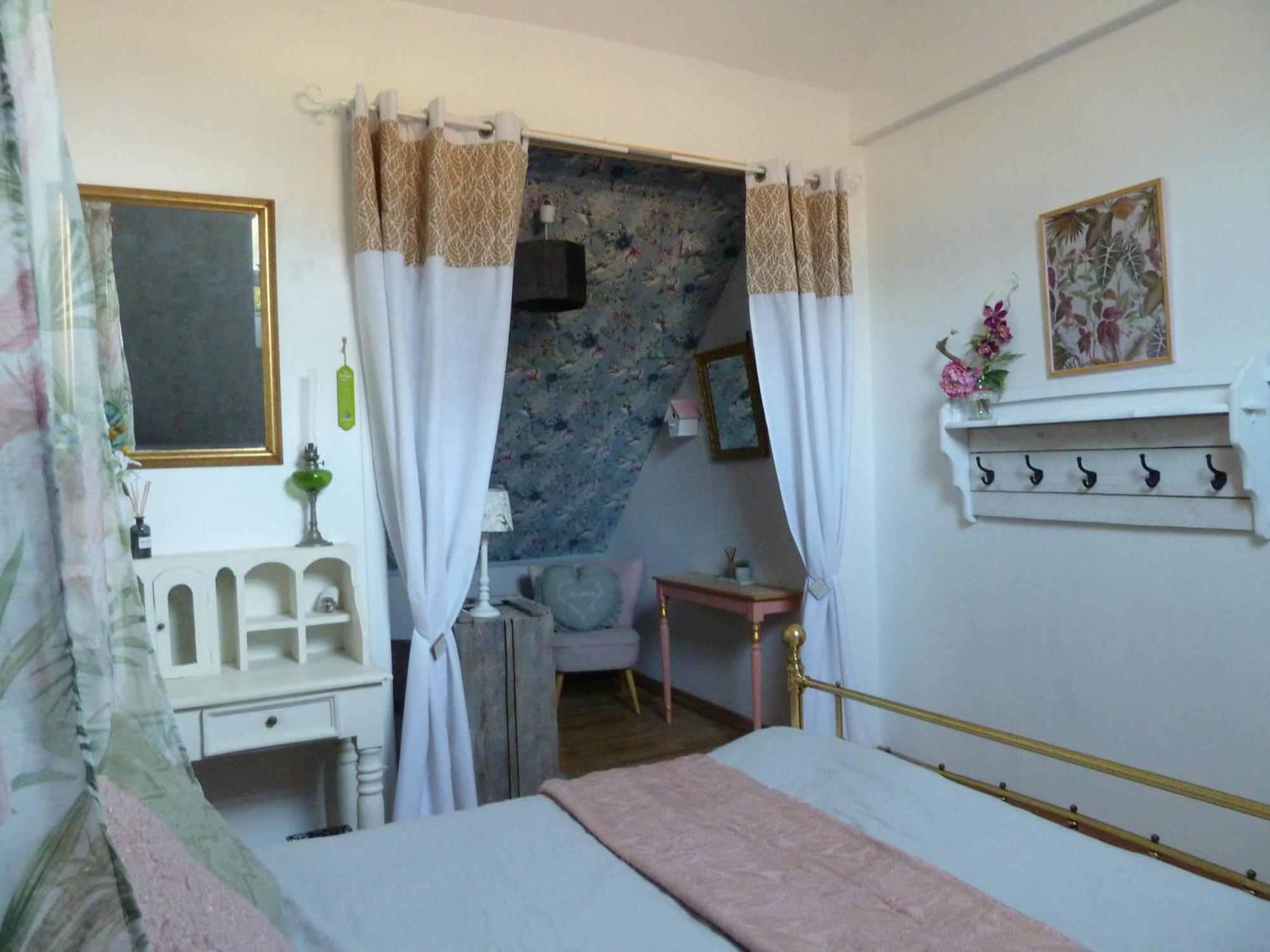 Le Clos Fleuri Ségrie 外观 照片